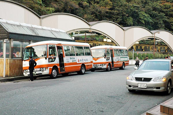 Mini Bus Stand